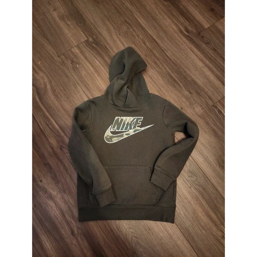 Nike Boys Club Fleece Pullover Graphic Hoodie Sequoia Green Camo Logo Size 7